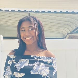 Meet your Posher, Chrisilla